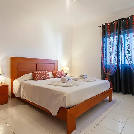 B98 - Rio A Vista Da Rocha